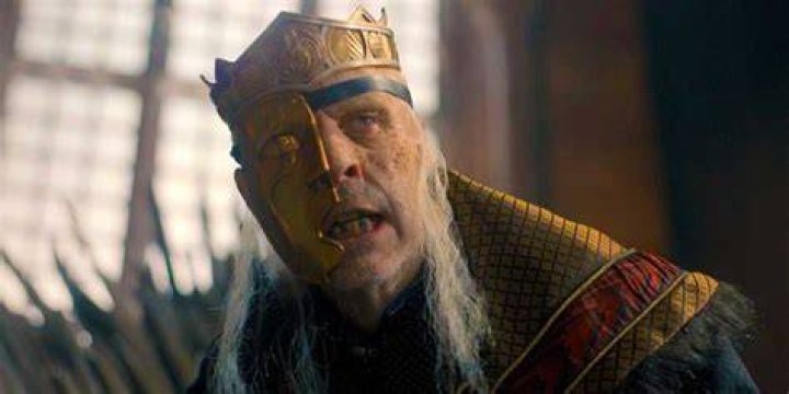 Paddy Considine (King Viserys I Targaryen)